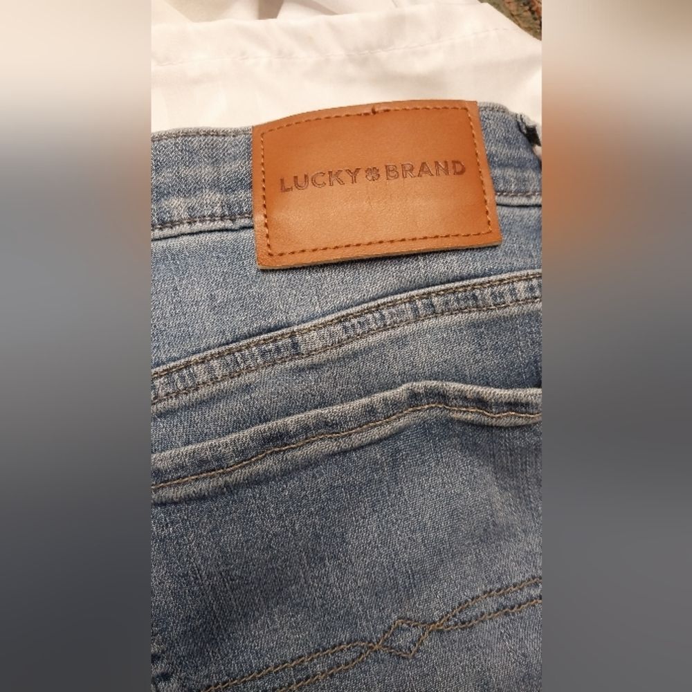 Lucky Brand Women's Boot Cut Blue Jeans size 14 - Picture 8 of 8